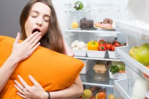 सोना चाहते हैं चैन की नींद तो डाइट में शामिल करें ये फूड्स