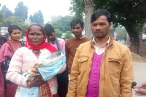 बरेली: एक ही अस्पताल में दो नवजात बच्चों की मौत, शव लेकर एसएसपी कार्यालय पहुंचे परिजन