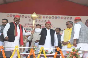 भाजपा का काम सांप्रदायिकता और जातिवाद का जहर घोलना: अखिलेश यादव