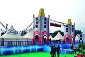 हल्द्वानी: 11 दिनों से चल रही प्रदर्शनी के आगे बेबस विभाग