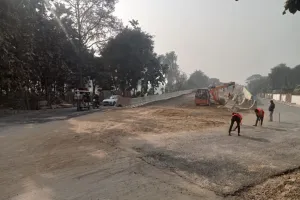 बरेली: लालफाटक पुल के सर्विस रोड से हटा बैरियर
