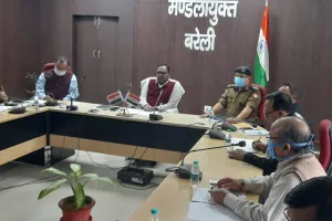 बरेली: सड़क पर न दिखें खटारा स्कूली वाहन, नियमित चेकिंग करें