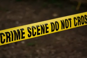 अमेठी: नदी किनारे मिला अधेड़ महिला का शव, परिजनों ने जताई हत्या की आशंका