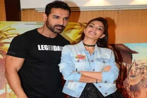 जॉन अब्राहम फिल्म ‘Attack’ के लिए जैकलीन फर्नांडीस के साथ शूट करने वाले हैं रोमांटिक गाना