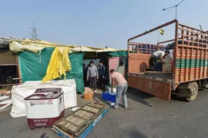 Farmers Protest: 14 महीनाें बाद किसानों की घर वापसी शुरू, आज मनाएंगे विजय दिवस