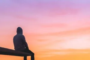 बाहर देखा, अन्दर फिर भूखे का भूखा मन…