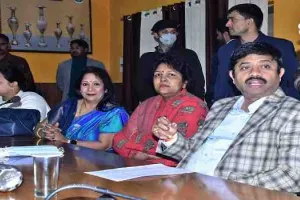 जन्मदिन केक के कटे हिस्से में नजर आएंगे अन्य दल : नंदी