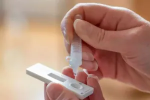 Omicron टेस्ट रिपोर्ट के लिए नहीं करना होगा 4 दिन इंतजार, 2 घंटों में पता चलेगा ‘सटीक’ रिजल्ट