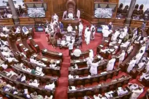 राज्यसभा: 12 सदस्यों के निलंबन के मुद्दे पर हुआ जोरदार हंगामा, शून्यकाल और प्रश्नकाल के बिना ही बैठक दोपहर दो बजे तक स्थगित