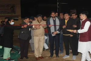 अमरोहा : रंगारंग कार्यक्रम के साथ शुरू हुआ ट्रेड फेयर, बच्चों ने की मस्ती, महिलाओं ने खरीदारी