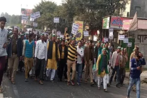 अमरोहा : गन्ना भुगतान न होने पर किसानों ने लगाया जाम, एसडीएम व सीओ को सौंपा ज्ञापन