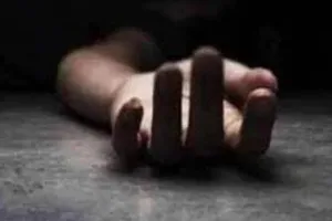 सीतापुर: सेप्टिक टैंक में मिला अज्ञात युवक का नग्न शव, हत्या की आशंका, जांच शुरू