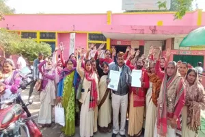सीतापुर: आशा बहुओं ने मांगों को लेकर किया कार्य बहिष्कार