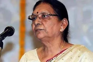 गरीबों को कारगर चिकित्सा दें होम्योपैथिक चिकित्सक : आनंदीबेन पटेल