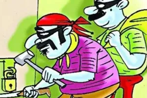 लखनऊ: बख्शी का तालाब में लगातार हो रही चोरी की घटनाओं से दहशत में ग्रामीण