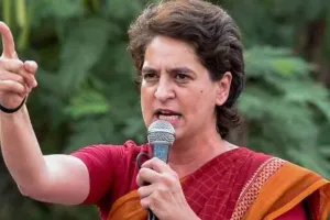 प्रियंका गांधी का योगी पर हमला, कहा- लड़कियां अब अपने हक के लिए लड़ेंगी