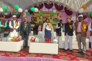 खेलों से बच्चे सीखते हैं अनुशासन: सीडीओ