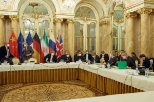 ईरान परमाणु वार्ता स्थगित, यूरोपीय संघ ने विराम को बताया निराशाजनक