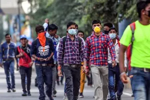 महाराष्ट्र: कोरोना मामलों में वृद्धि को लेकर सरकार अलर्ट, 50 से अधिक लोगों के एकत्रित होने पर लगी रोक