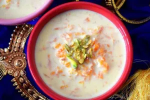 कुछ नया खाने का मन कर रहा है तो इस तरह बनाएं गाजर की खीर, जानें इसकी रेसिपी