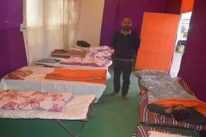 अयोध्या में न्यूनतम पारा 3.5 तक पहुंचा, ठिठुर रहे हैं लोग..निगम ने कंबल भी नहीं बांटे