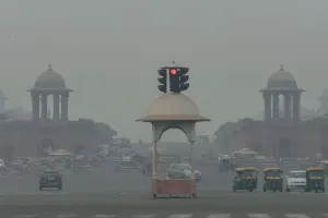 दिल्ली में सुबह रही सर्द, वायु गुणवत्ता ‘खराब’ श्रेणी में, एक्यूआई 261 रहा