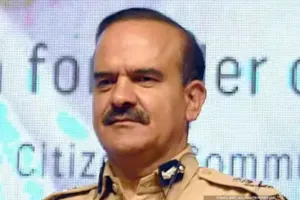 मंत्री पाटिल बोले- परमबीर सिंह के खिलाफ अनुशासनात्मक कार्रवाई केंद्र ने की शुरू