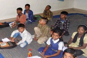 मुरादाबाद: टाट-पट्टी की जगह मेज-कुर्सी पर होगी पढ़ाई, फर्नीचर खरीद को मिले 1.56 करोड़ रुपये