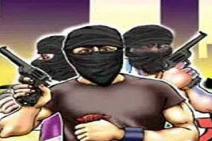 बहराइच: लूट का विरोध करने पर बदमाशों ने की फायरिंग, महिला घायल