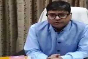 कोविड-19 से मृत व्यक्तियों के परिजन ऑनलाइन भी करें आवेदन: मंडलायुक्त