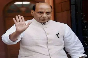 न बुआ न बबुआ, जनता को चाहिए बाबा: राजनाथ सिंह