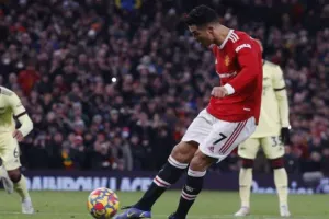 रोनाल्डो ने 800 गोल के आंकड़े को किया पार, मैनचेस्टर युनाइटेड ने आर्सेनल को हराया