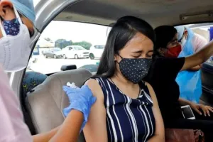 स्वास्थ्य मंत्री मांडविया बोले- भारत में 50 प्रतिशत से अधिक आबादी को लगी वैक्सीन की दोनों डोज