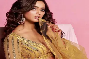 पीली साड़ी में श्वेता तिवारी ने करवाया ग्लैमरस फोटोशूट, कमेंट करने से खुद को नहीं रोक पाएं एक्ट्रेस के पहले पति