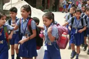 बरेली: छुट्टी के आदेश से भ्रमित हुए छात्र, स्कूल खुले तो कम हो गई संख्या