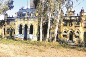 चुनावी मुद्दा : नवाबी दौर की शिक्षण संस्थाएं उत्थान को तरस गईं