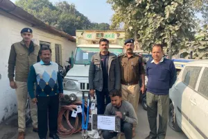 बरेली: रेलवे की ओएचई लाइन चुराने वाले गैंग का सदस्य गिरफ्तार