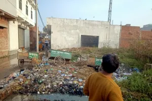 बरेली: नारकीय जीवन जीने को मजबूर नौवतगंज कॉलोनीवासी