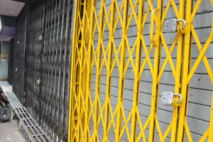 कोरोना संक्रमण की रफ्तार रोकने के लिए बंद रहा हल्द्वानी बाजार, छोटे कारोबारियों ने उठाए सवाल