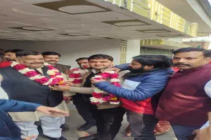 बाराबंकी में अपने निर्वाचन क्षेत्र पहुंचे सपा प्रत्याशी, कार्यकर्ताओं ने किया भव्य स्वागत…