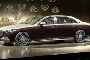 मर्सिडीज बेंज भारत में बनाएगी इलेक्ट्रिक व्हीकल, जानें क्या है प्लान