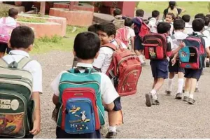पश्चिम बंगाल सरकार प्राथमिक विद्यालय के छात्रों के लिए खुली जगह पर शुरू करेगी कक्षाएं