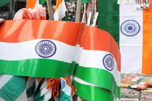 गणतंत्र दिवस समारोह में अधिकारियों को किया गया सम्मानित, 22वीं वाहिनी के कमांडेंट ललिता को दिया गया पुलिस पदक