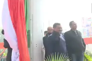 सीएम केजरीवाल ने फहराया 115 फीट ऊंचा तिरंगा
