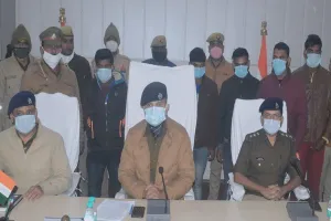 अयोध्या: पुलिस व एसओजी टीम को मिली बड़ी सफलता, छिनैती गिरोह के सरगना सहित पांच को किया गिरफ्तार