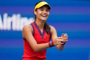 नए साल की वार्षिक सूची में रानी एलिजाबेथ द्वितीय ने राडुकानु को किया सम्मानित