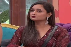 बिग बॉस 15: शो से बाहर हुईं रश्मि देसाई? फैंस ने ट्विटर पर शुरू की एक नई जंग…