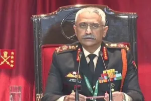 चीन के साथ सीमा विवाद पर सेना प्रमुख बोले- सैनिक आंशिक तौर पर पीछे हटे हैं लेकिन खतरा कम नहीं हुआ