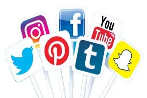 मुरादाबाद : सोशल मीडिया पर चुनाव प्रचार में गीतों की भी धूम