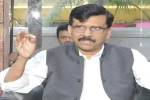 महाराष्ट्र में किराना स्टोर और सुपरमार्केट में भी मिलेगी शराब, संजय राउत बोले…